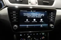 Skoda Superb AMBITION COMBI 4X4 2 147kW thumbnail