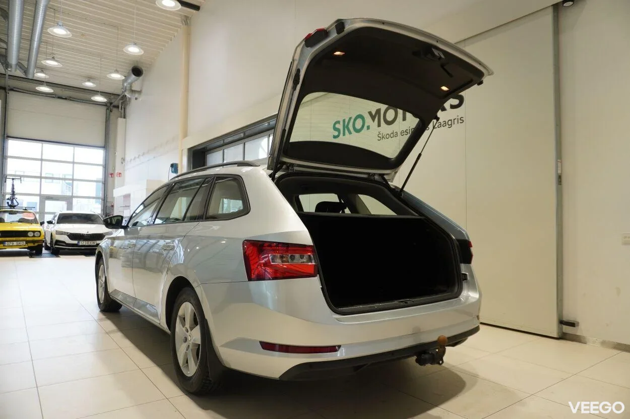 Skoda Superb COMBI ACTIVE 1.4 110kW