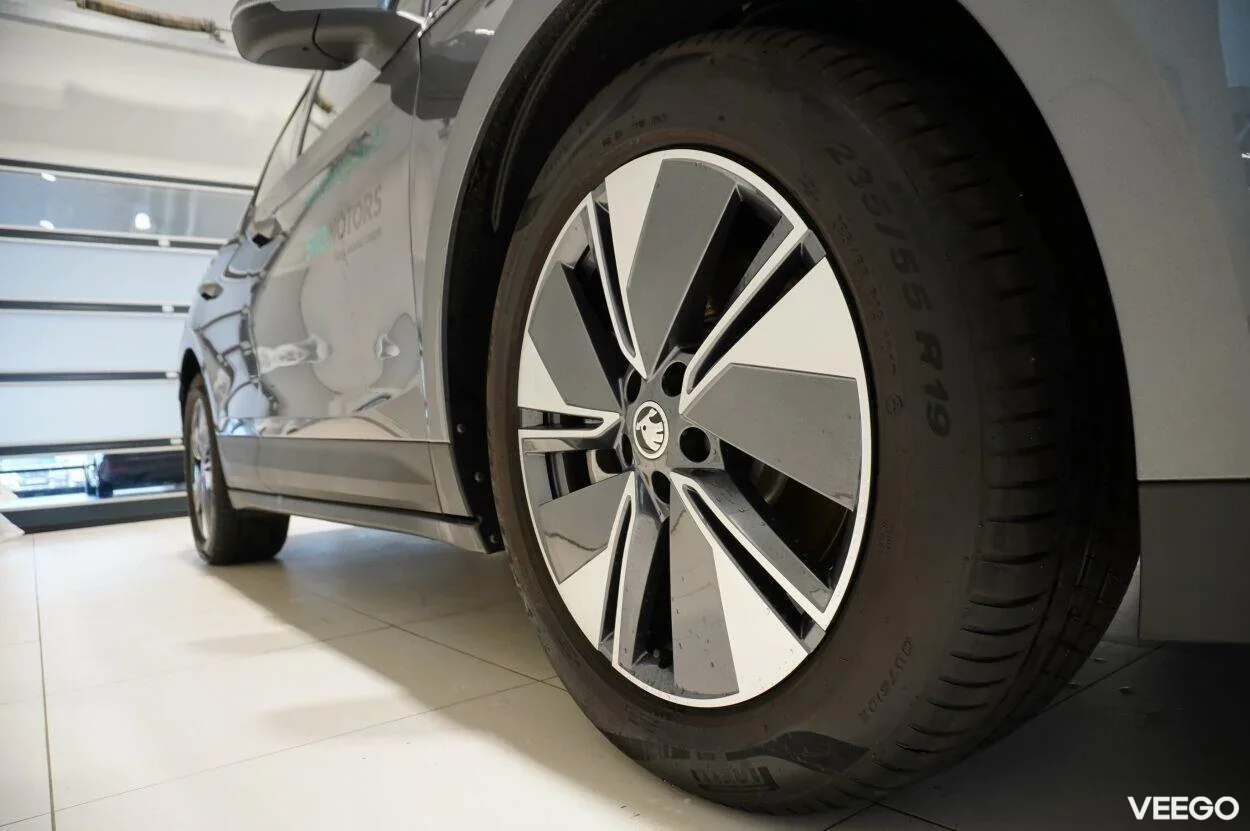 Skoda ENYAQ iV 80x / 82kWh 195kW
