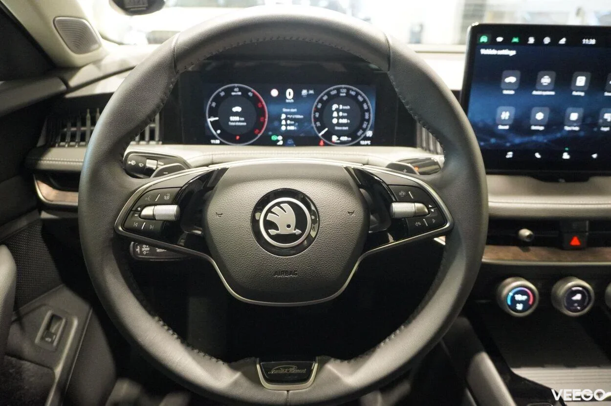 Skoda Superb HB L&K 4X4 2 142kW