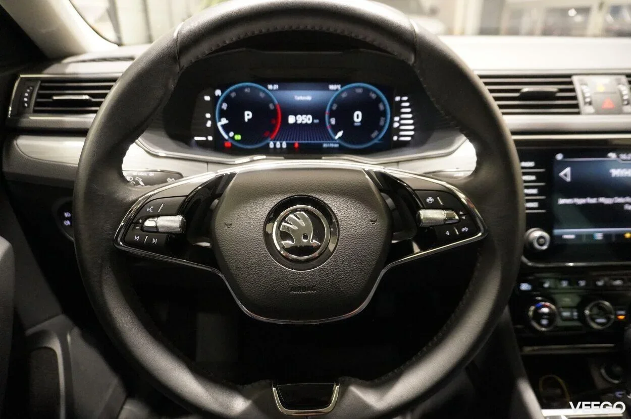 Skoda Superb AMBITION HB 1.5 110kW