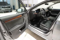 Skoda Superb SCOUT COMBI 4X4 2 206kW thumbnail