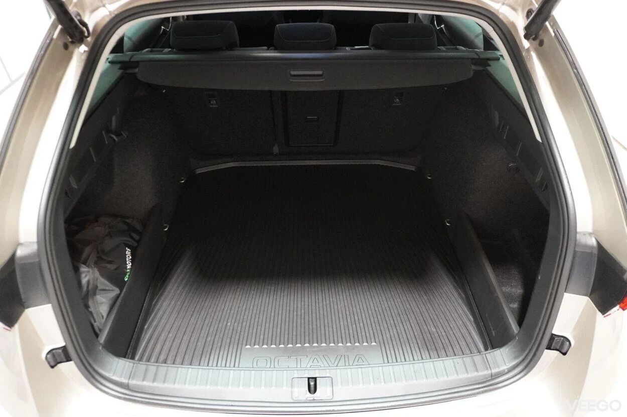 Skoda Octavia SELECTION COMBI 1.5 110kW