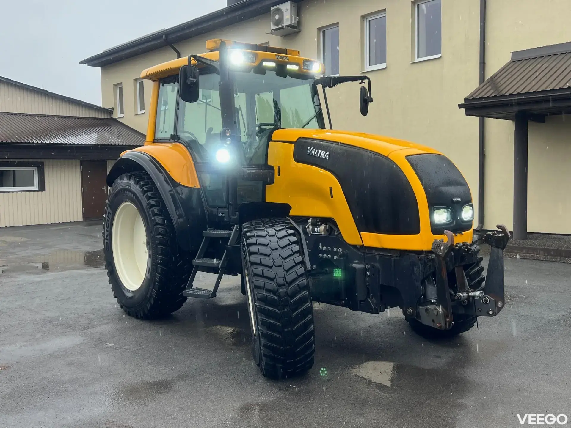 Valtra M150-4 108kW
