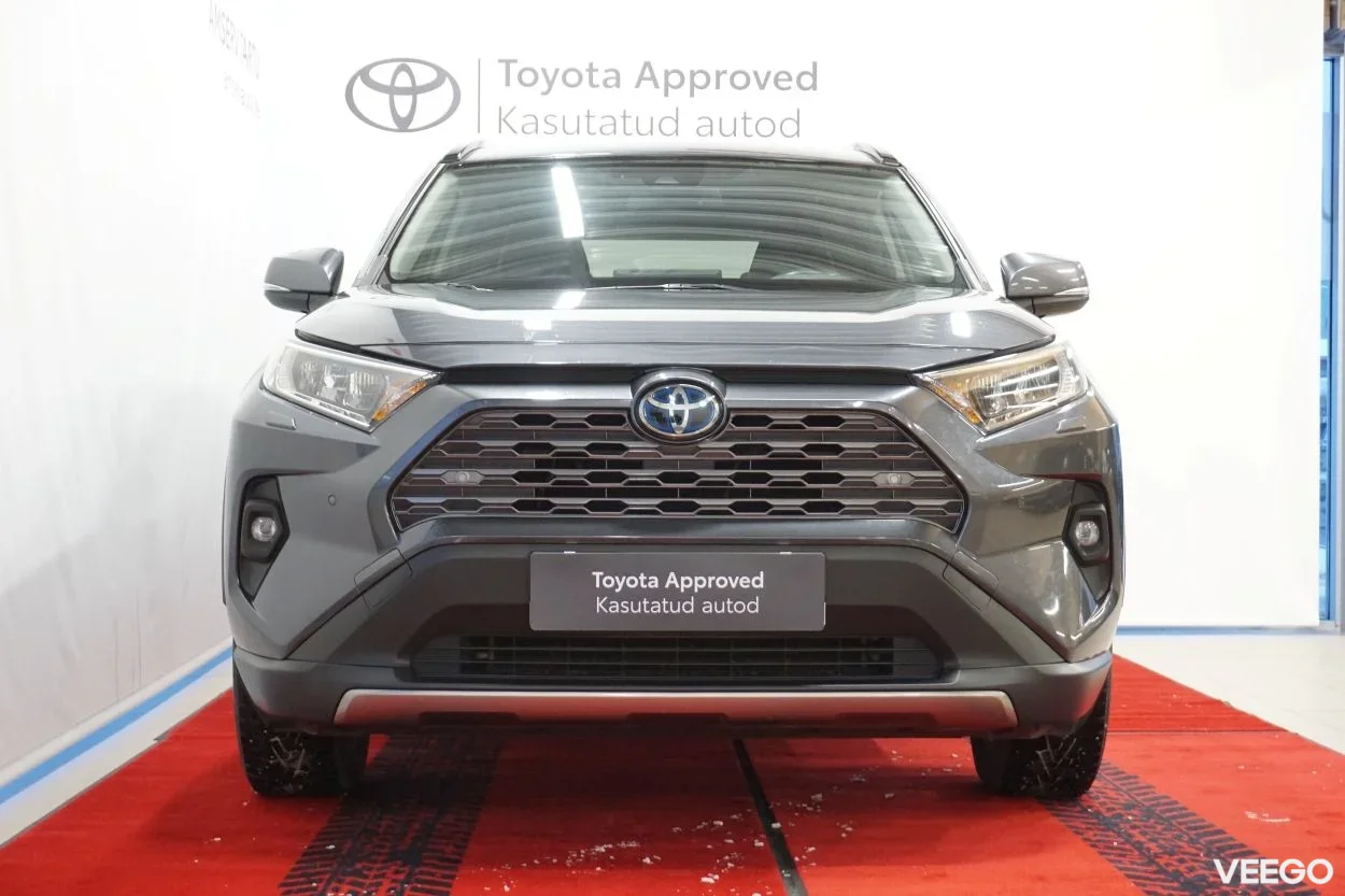 Toyota RAV4 Luxury Plus 2.5 131kW