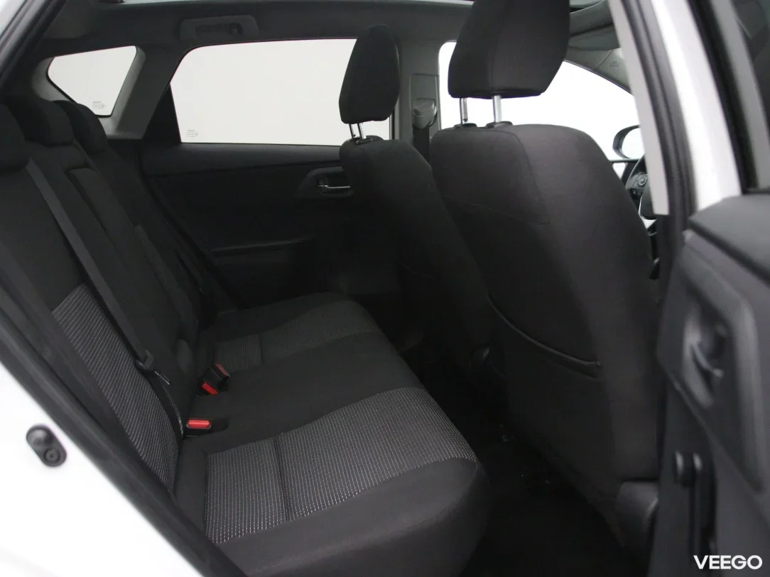 Toyota Auris 1.8 100kW