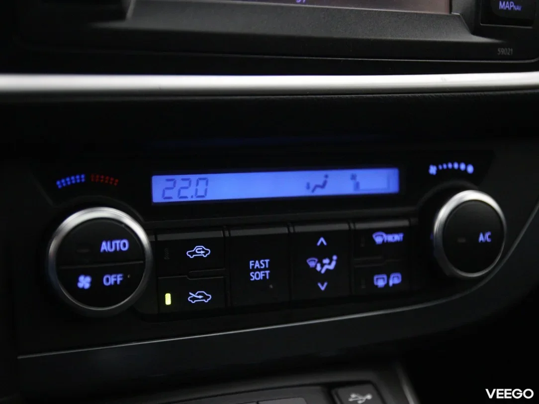 Toyota Auris 1.8 100kW