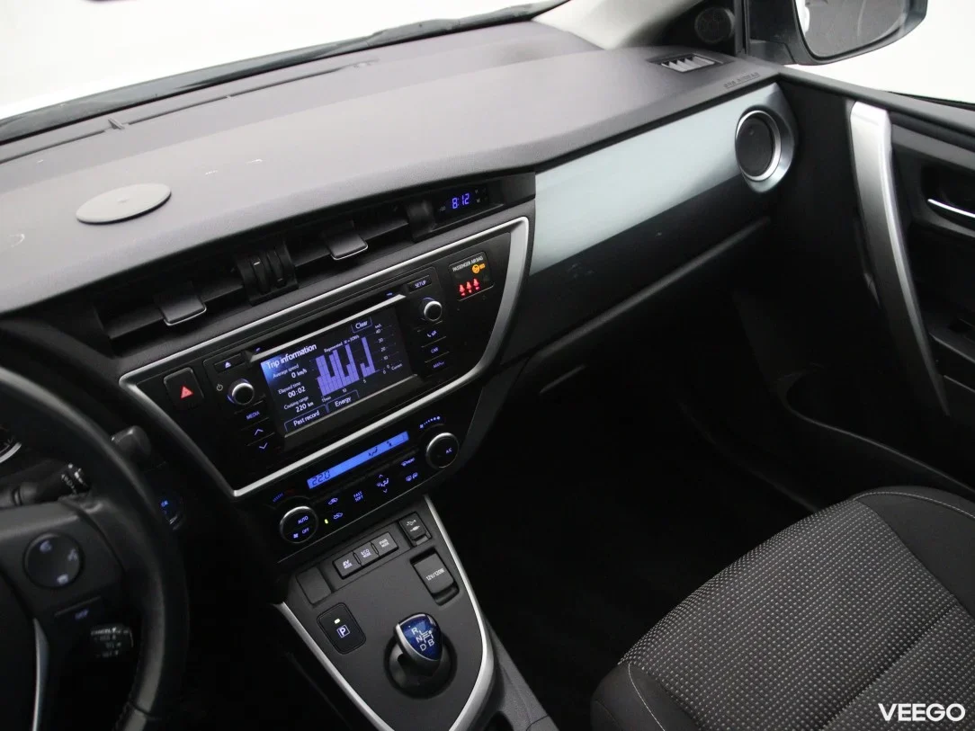 Toyota Auris 1.8 100kW