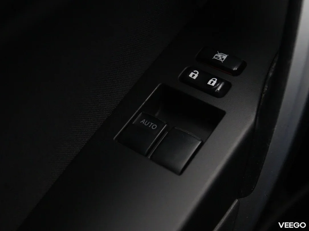 Toyota Auris 1.8 100kW