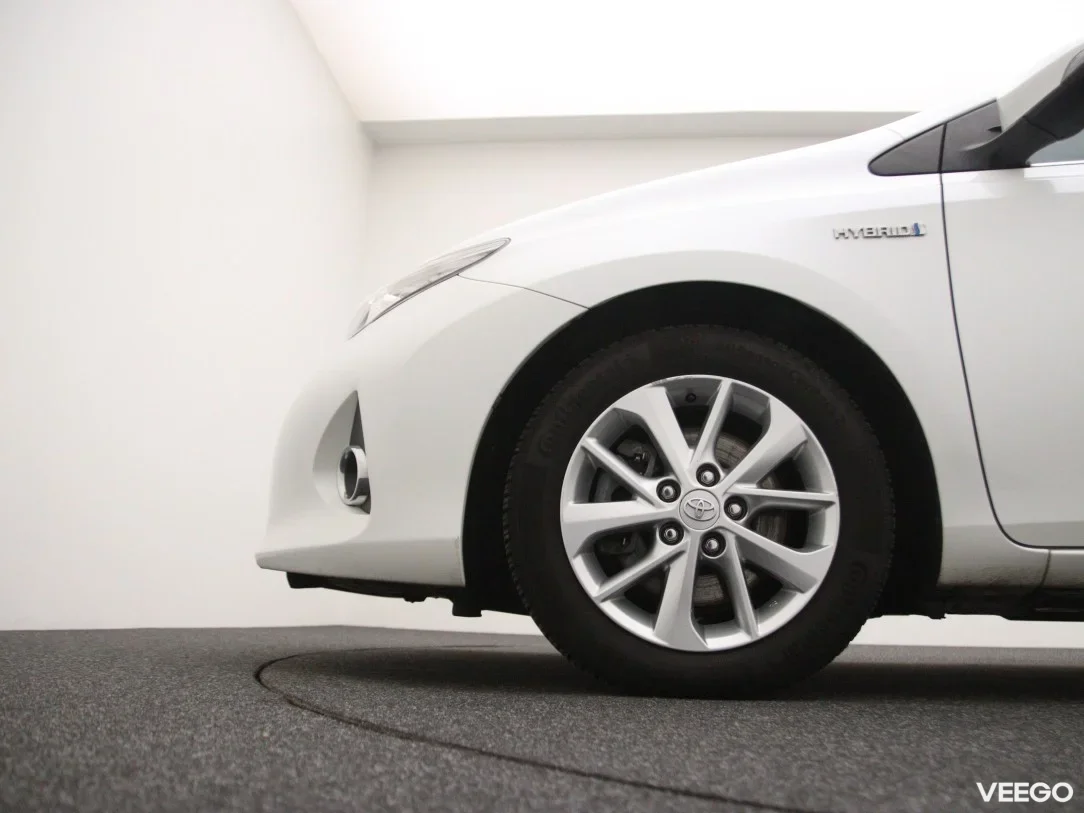 Toyota Auris 1.8 100kW