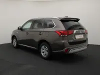 Mitsubishi Outlander 2.4 165kW thumbnail