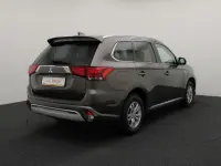 Mitsubishi Outlander 2.4 165kW thumbnail