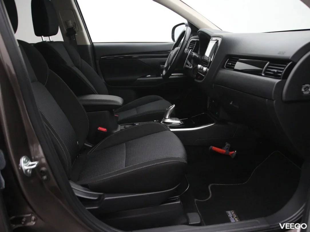 Mitsubishi Outlander 2.4 165kW