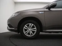 Mitsubishi Outlander 2.4 165kW thumbnail