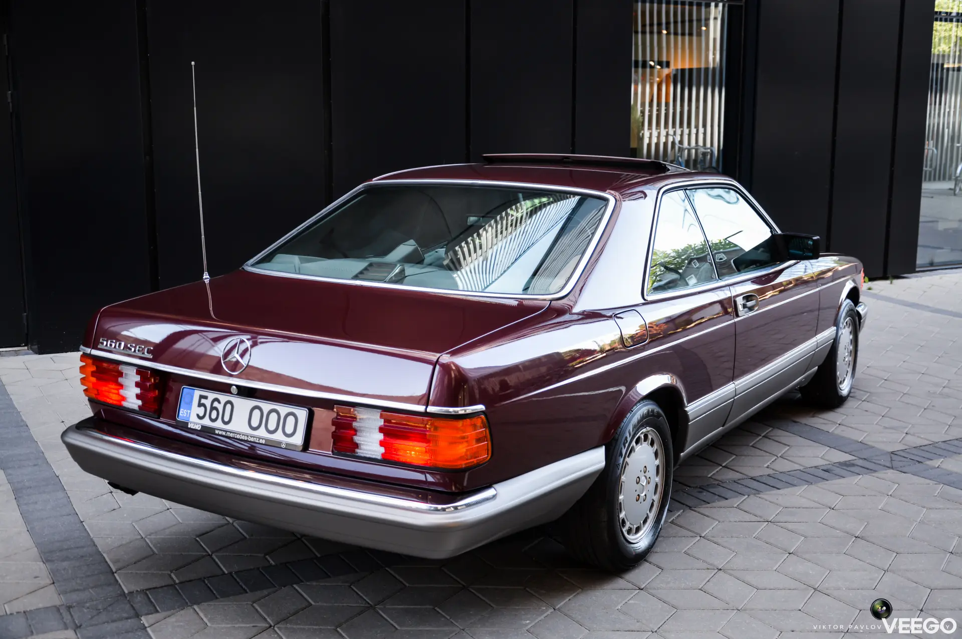 Mercedes-Benz 560 SEC 5.5 178kW