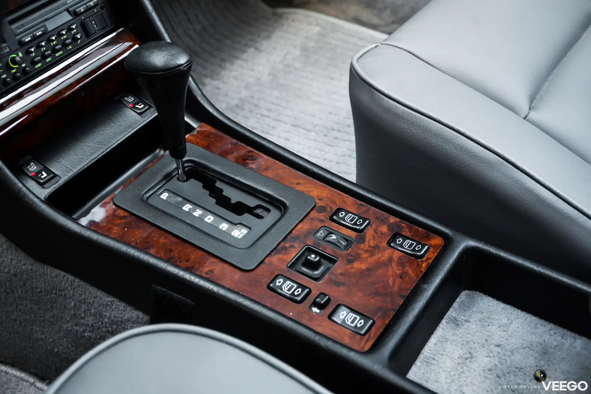 Mercedes-Benz 560 SEC 5.5 178kW