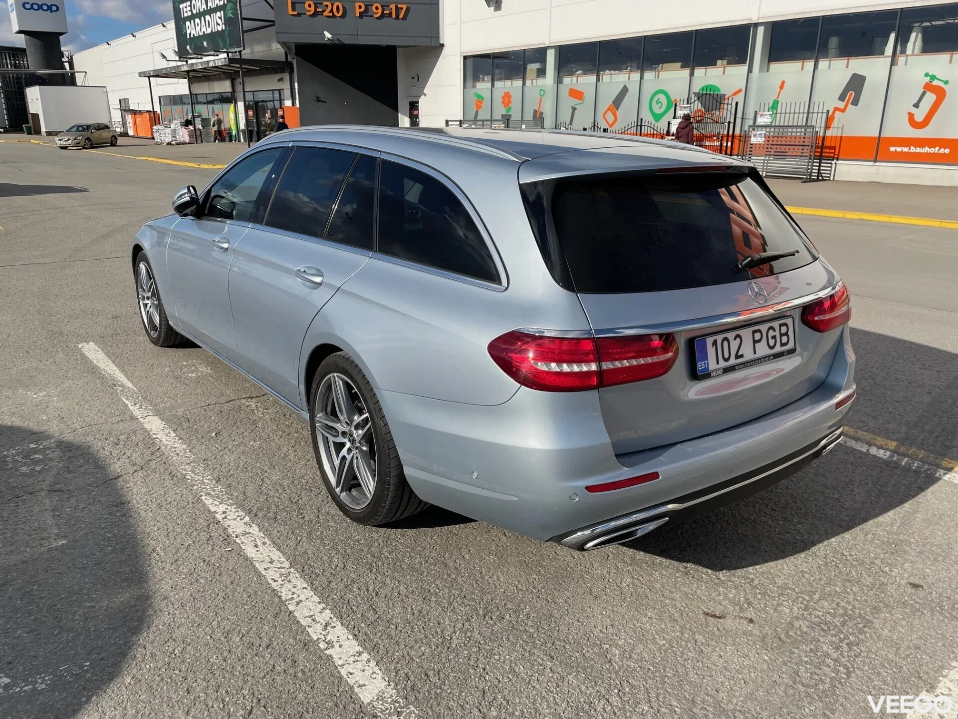 Mercedes-Benz E200 110kW