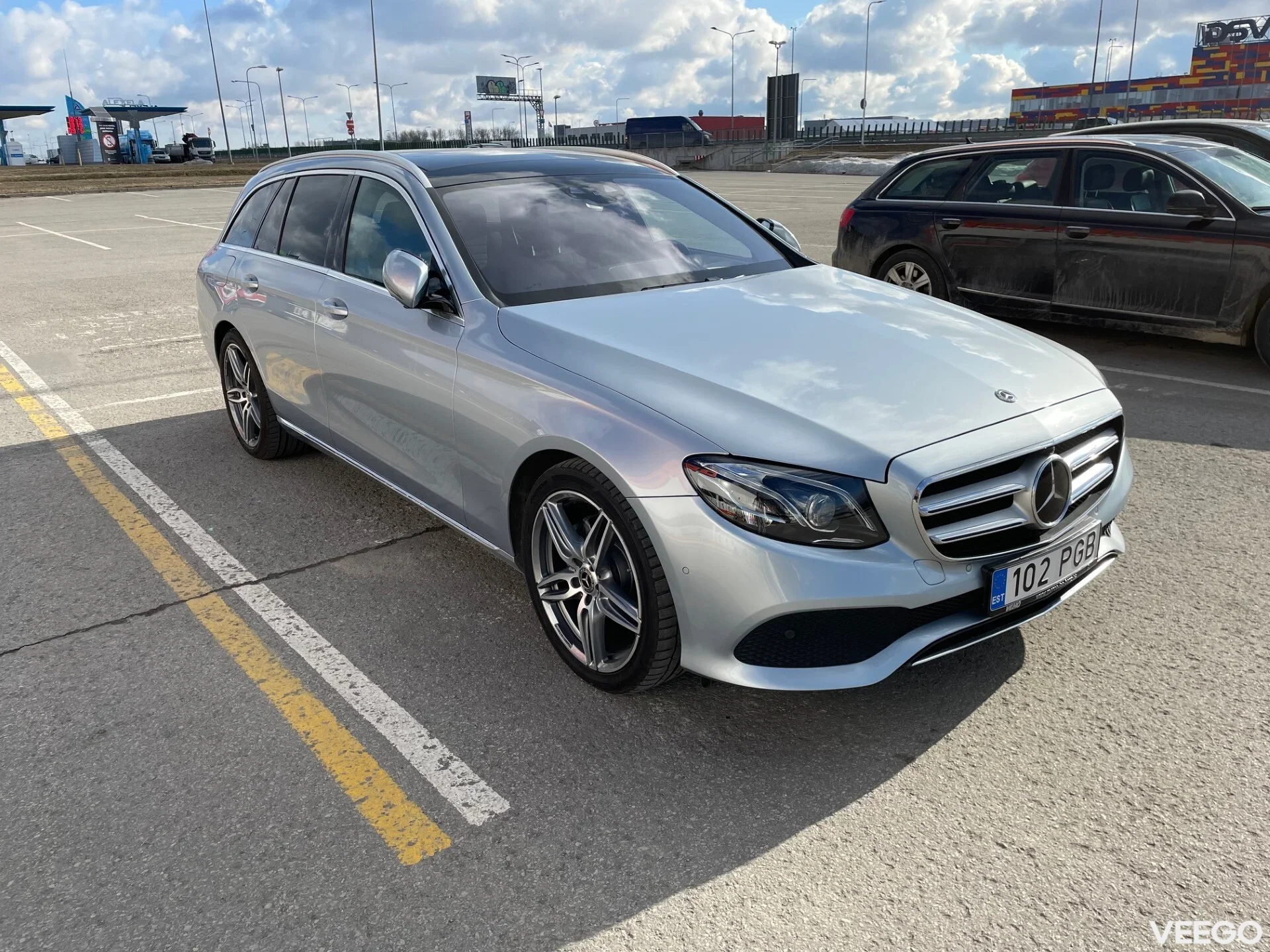 Mercedes-Benz E200 110kW