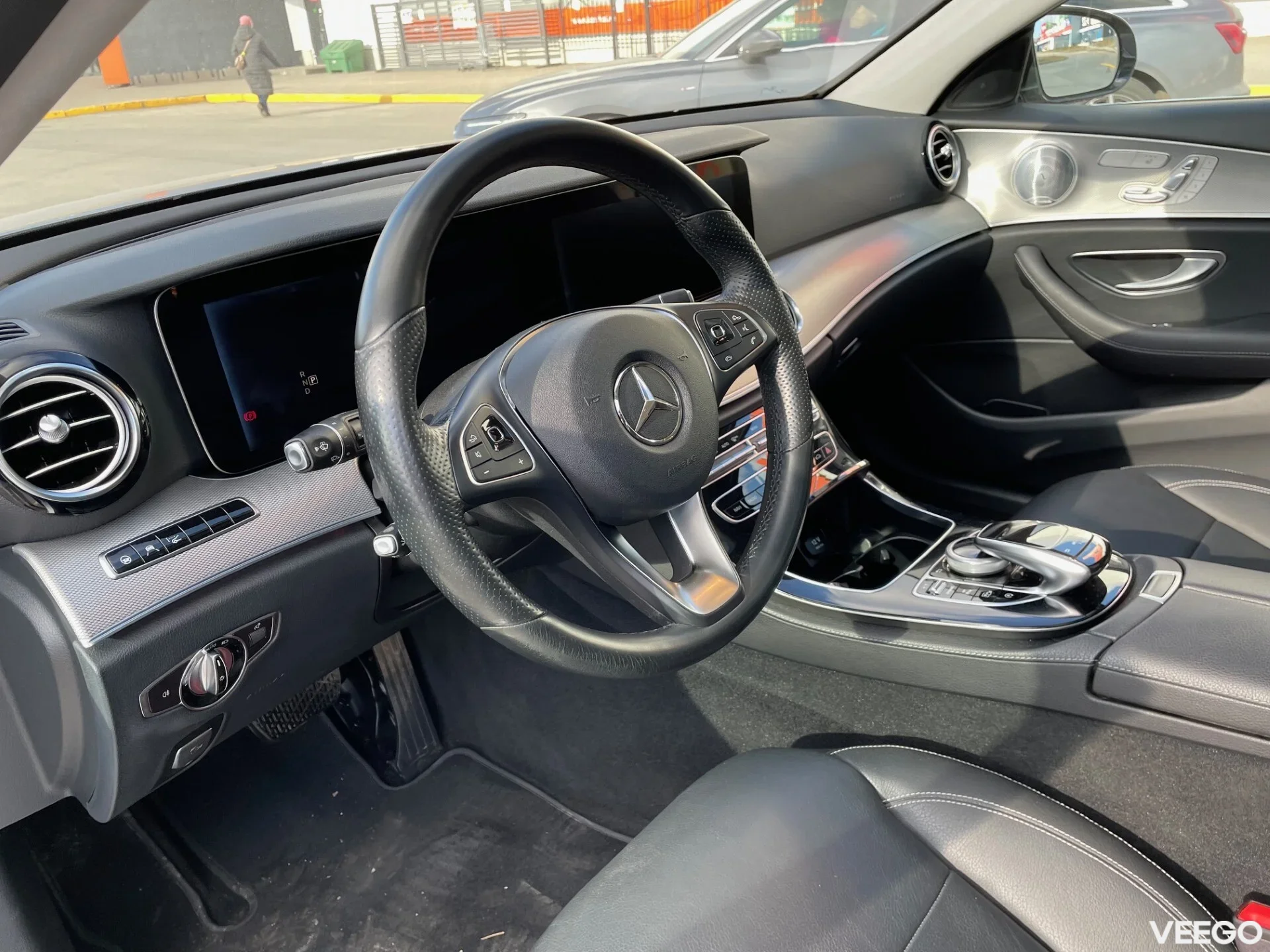 Mercedes-Benz E200 110kW