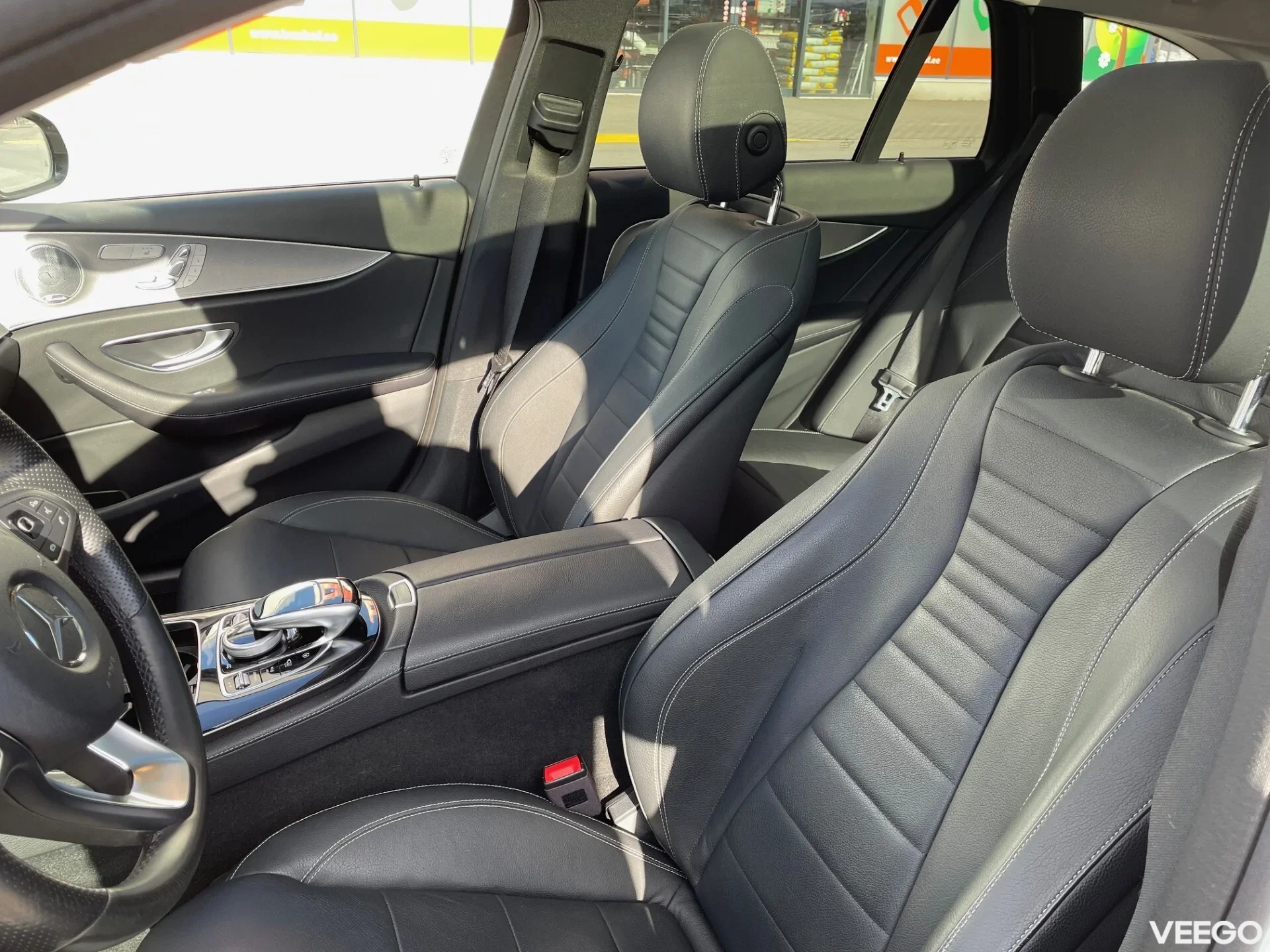 Mercedes-Benz E200 110kW