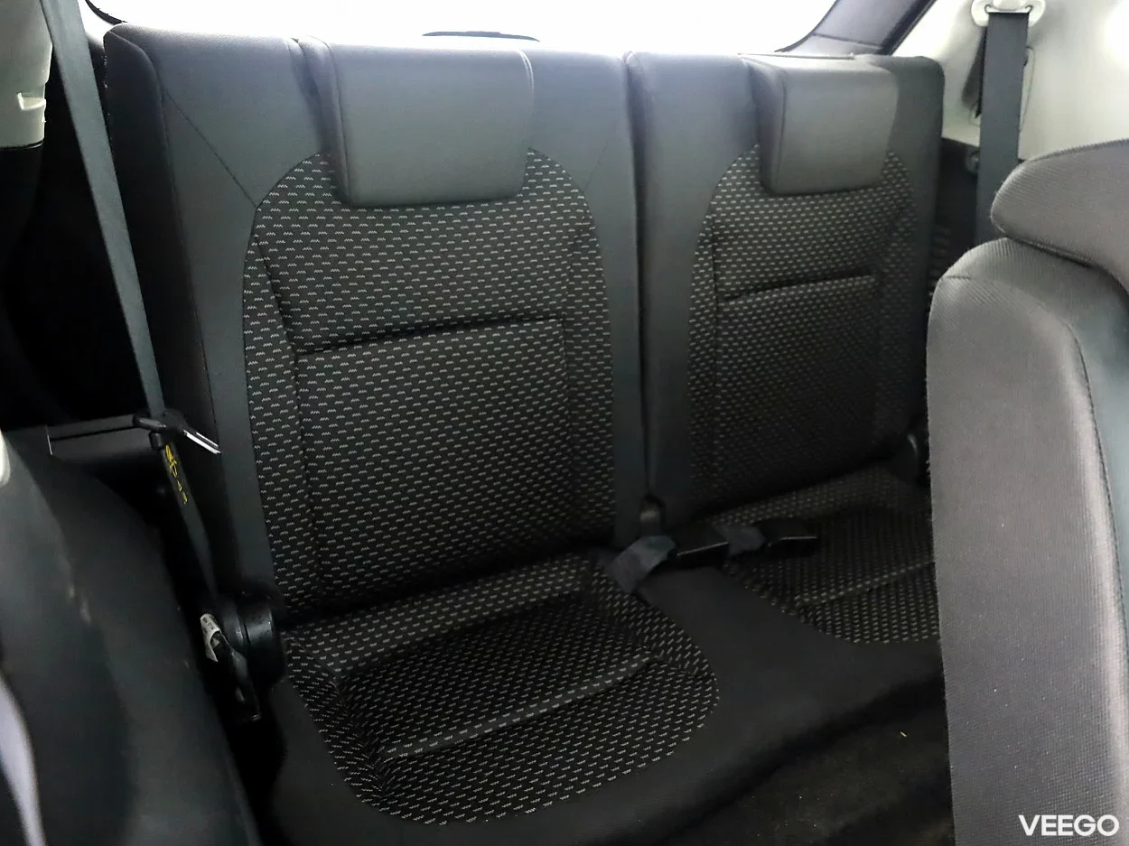 Nissan Qashqai+2 2.0 104kW