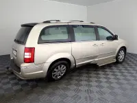 Chrysler Grand Voyager 2.8 121kW thumbnail