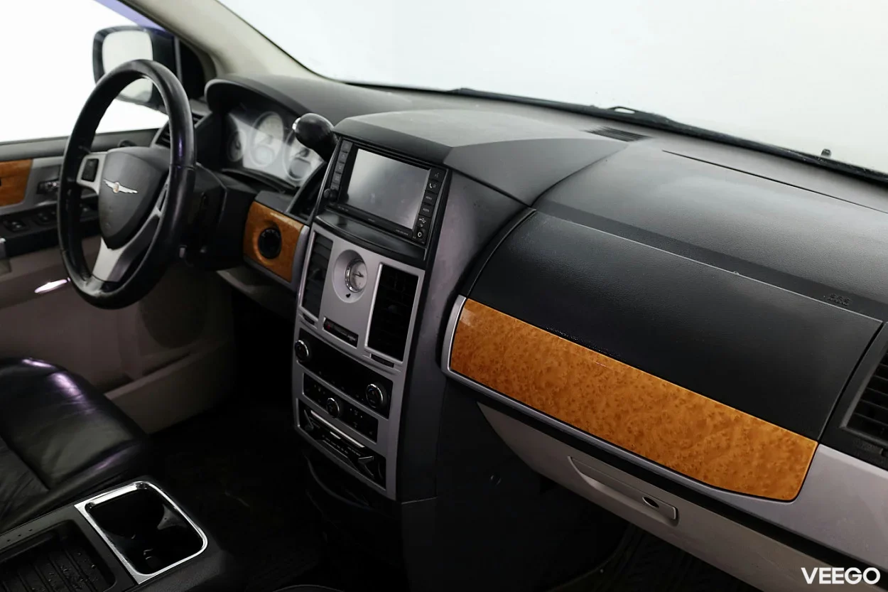 Chrysler Grand Voyager 2.8 121kW