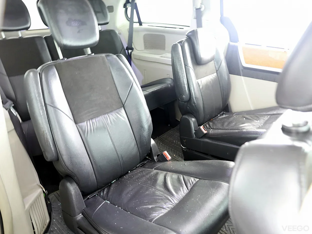 Chrysler Grand Voyager 2.8 121kW