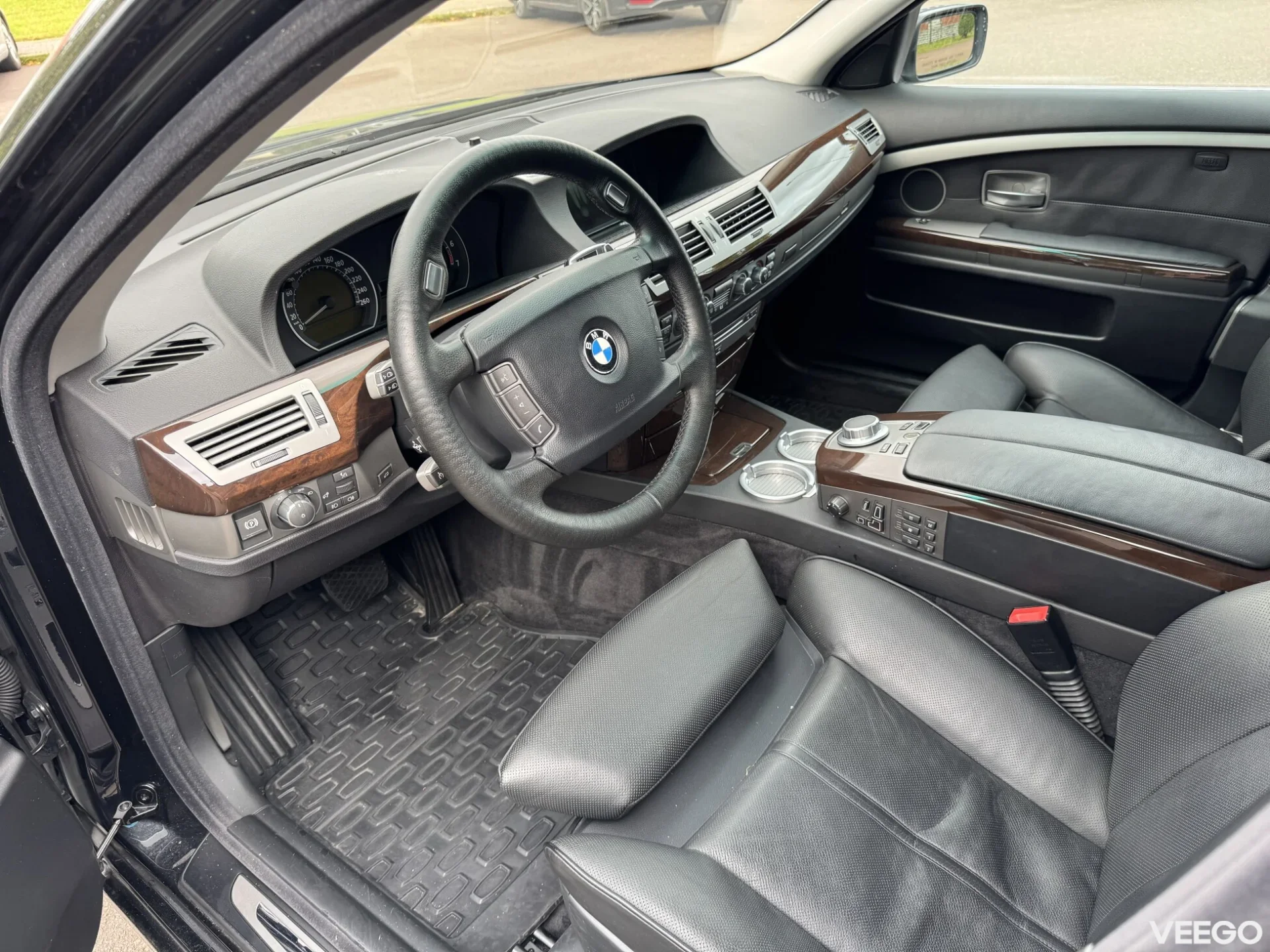 BMW 740 225kW