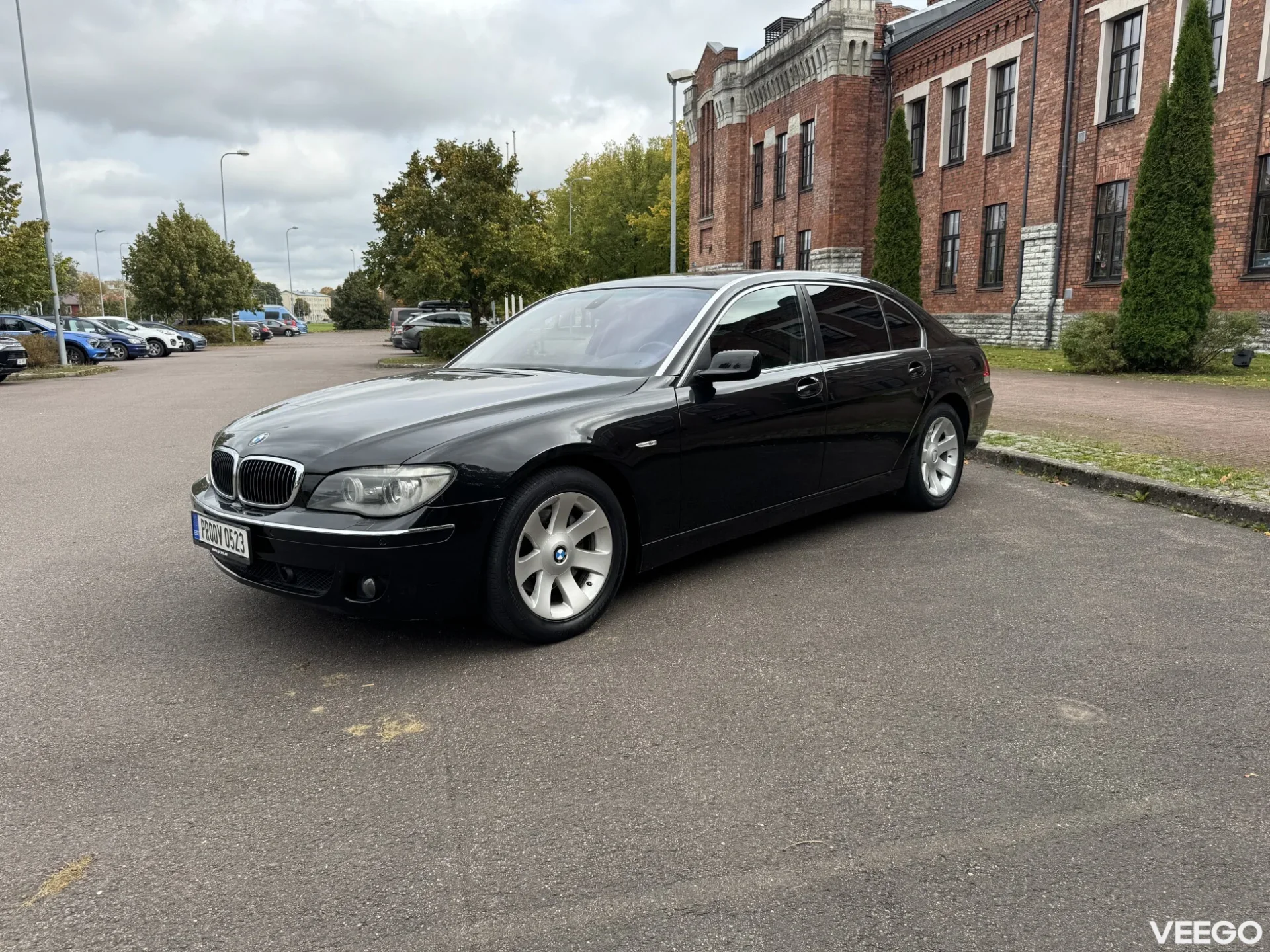 BMW 740 225kW
