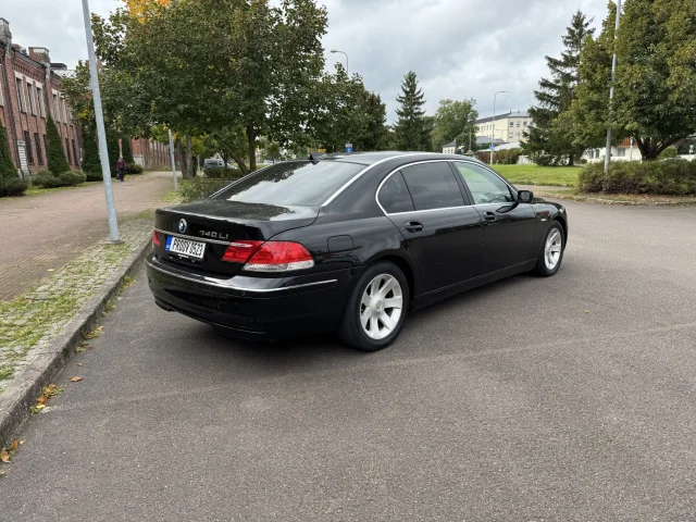 Image of BMW 740 225kW