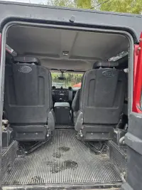 Land Rover Defender 2.4 90kW thumbnail