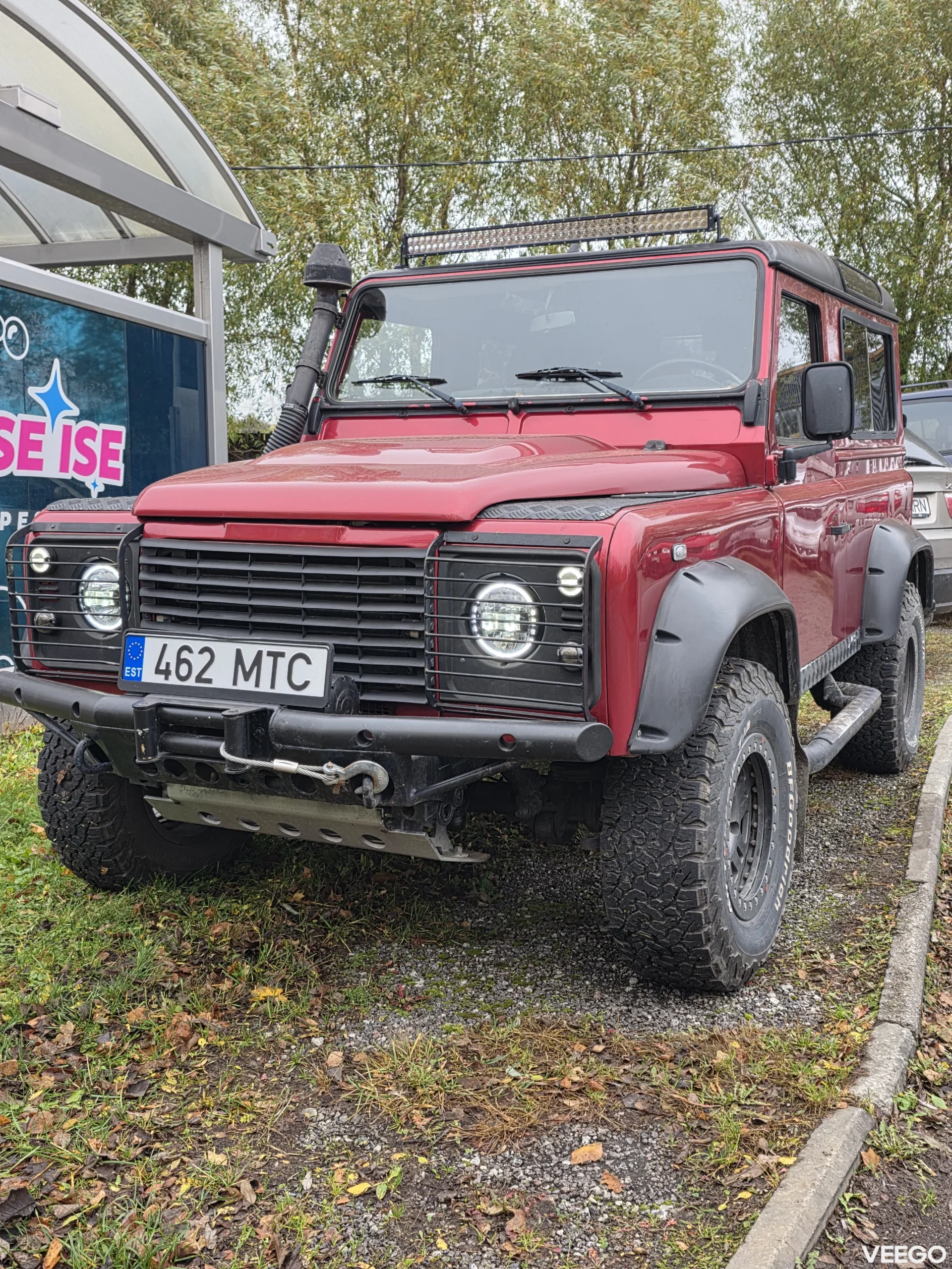 Land Rover Defender 2.4 90kW