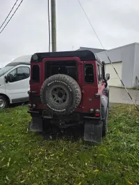 Land Rover Defender 2.4 90kW thumbnail