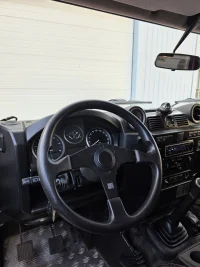 Land Rover Defender 2.4 90kW thumbnail