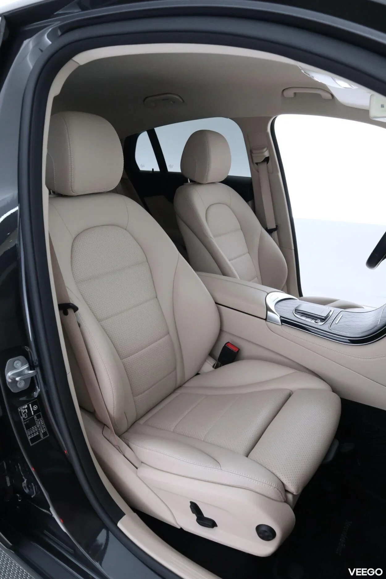 Mercedes-Benz GLC200 4Matic Coupe AMG 2 145kW