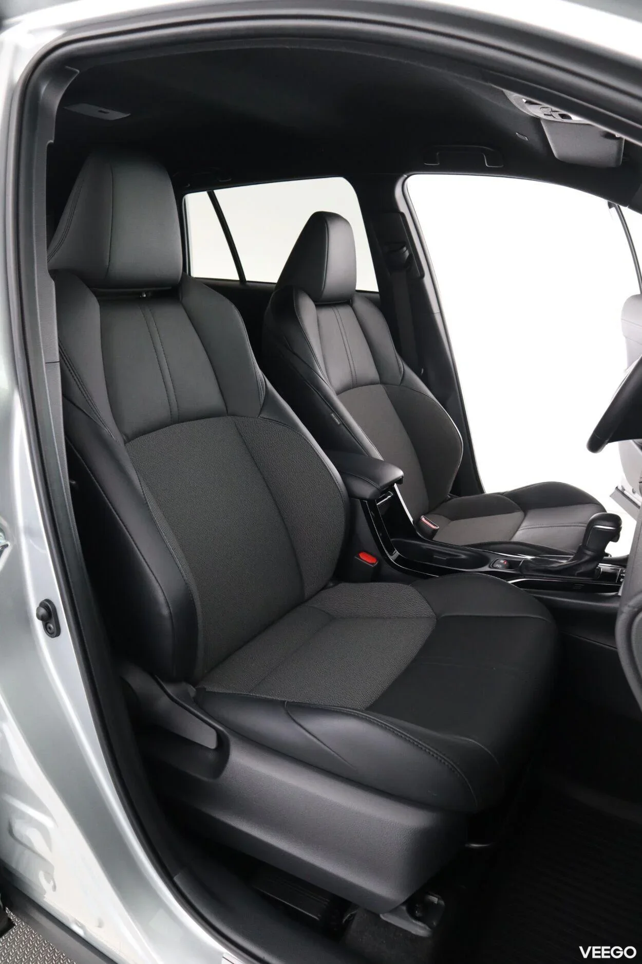 Toyota Corolla Cross Luxury Limited 1.8 72kW