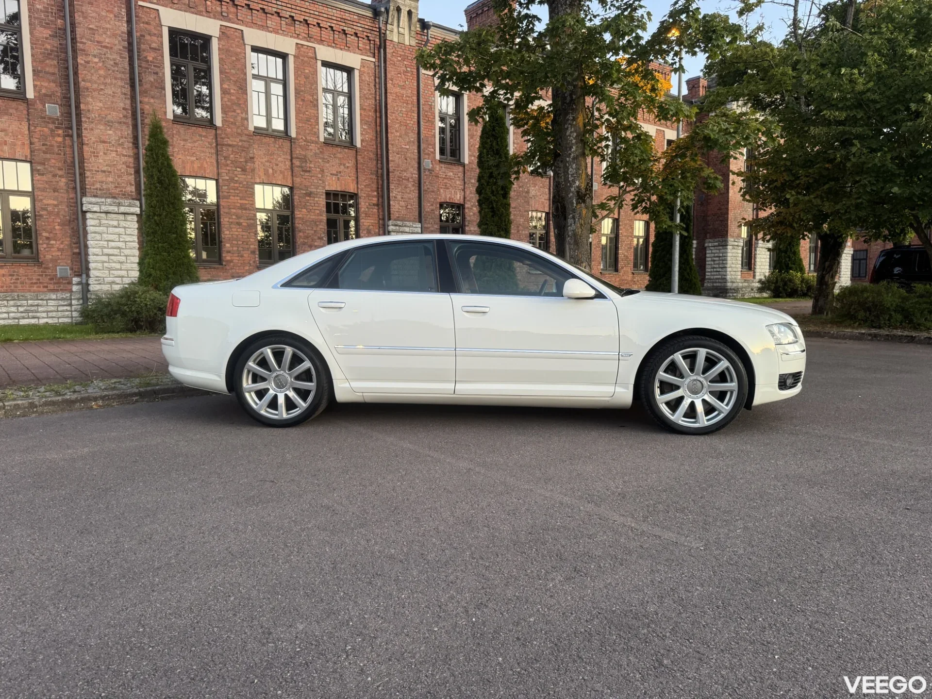 Audi A8 331kW