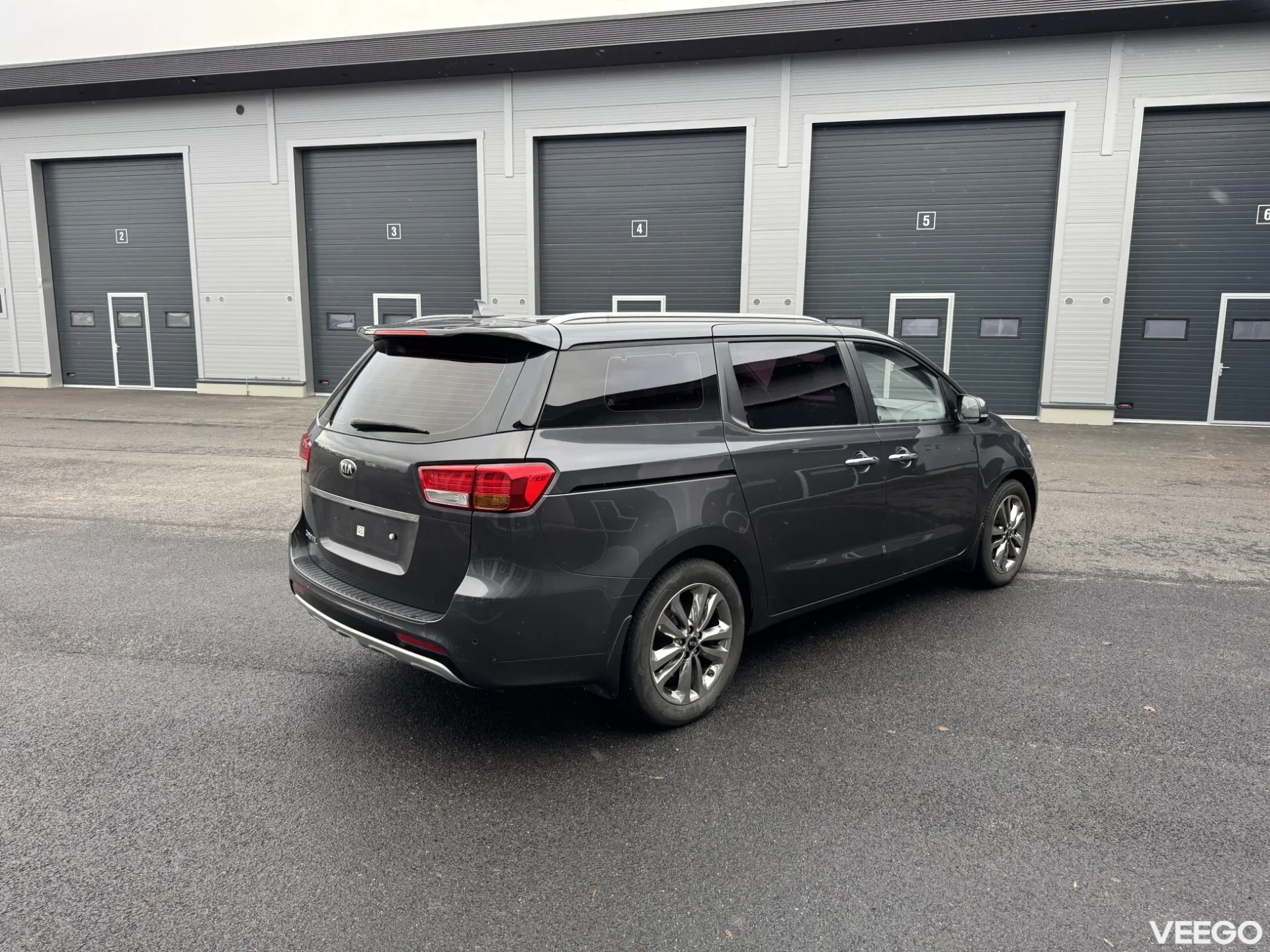 Kia Carnival 143kW