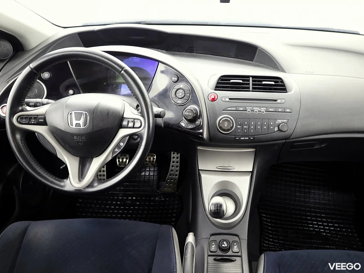 Honda Civic 1.8 104kW