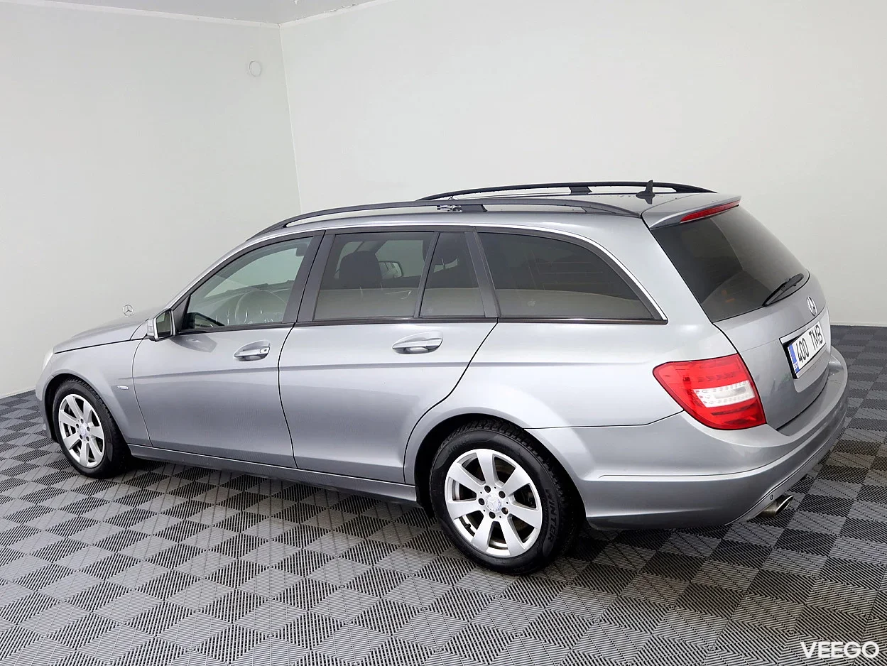 Mercedes-Benz C250 2.1 150kW