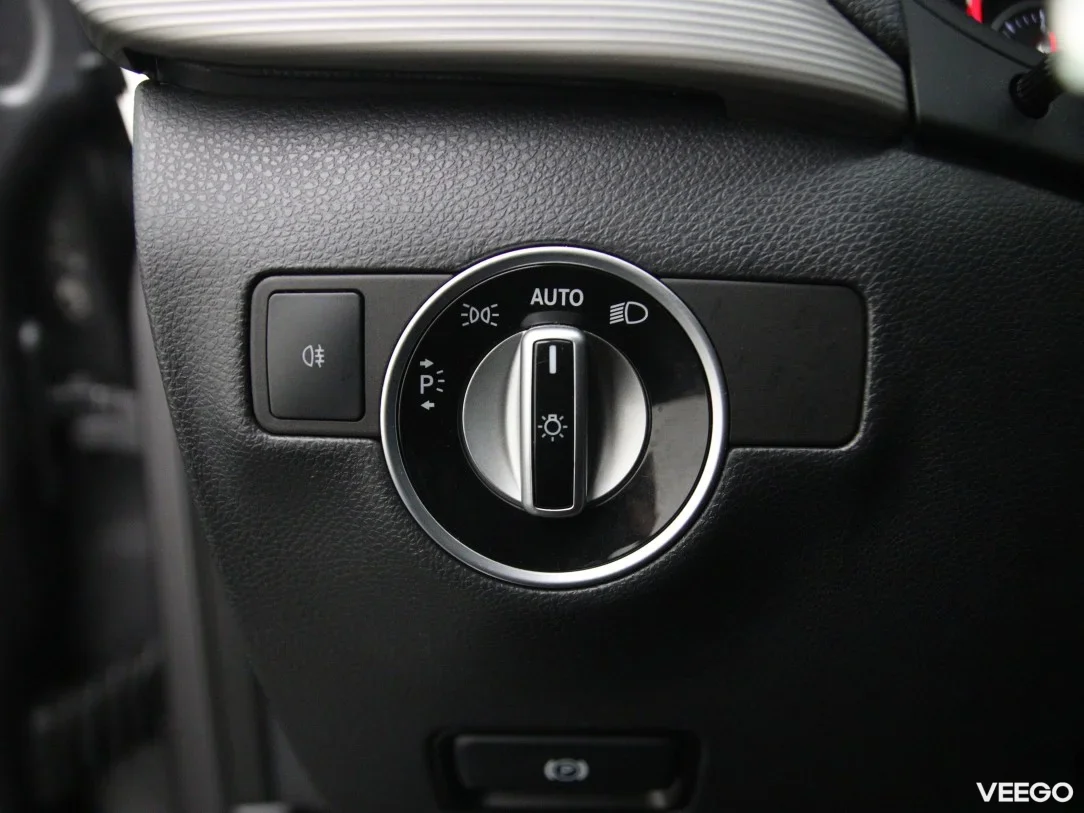 Mercedes-Benz B180 1.5 80kW