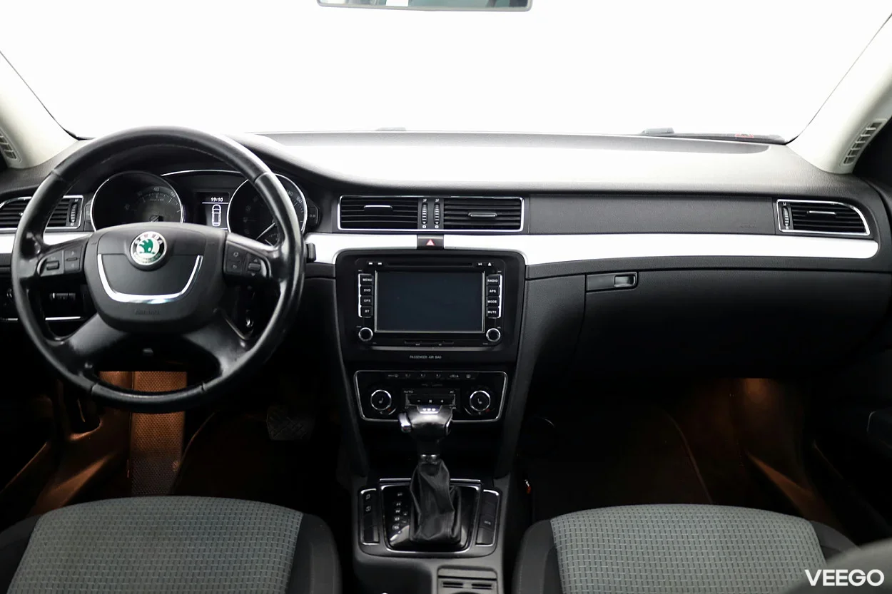 Skoda Superb 1.8 118kW