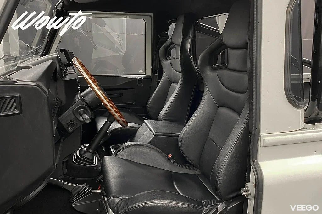 Land Rover Defender TD4 Puma 110 Pick-Up /Skalstolar/Se Spec 90kW