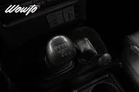 Land Rover Defender TD4 Puma 110 Pick-Up /Skalstolar/Se Spec 90kW thumbnail