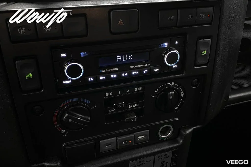 Land Rover Defender TD4 Puma 110 Pick-Up /Skalstolar/Se Spec 90kW