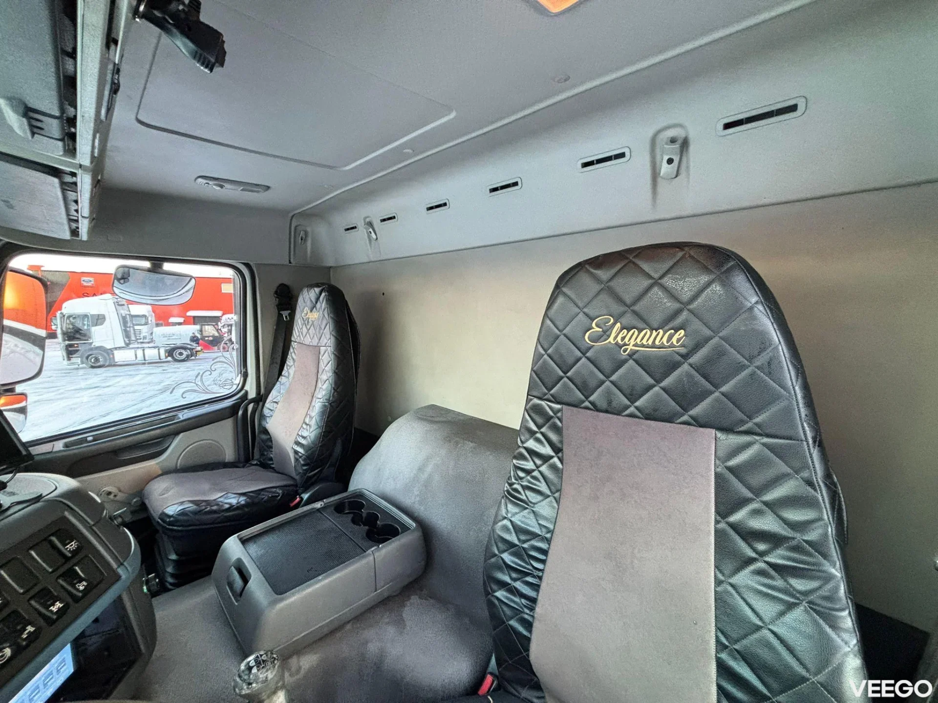 Volvo FM300 WASTE 4 + CLEAN WATER 8 m3 / VACUUM Hibon 810H / PRESSURE Uraca P3-45  205 bar / 348 l/min 226kW