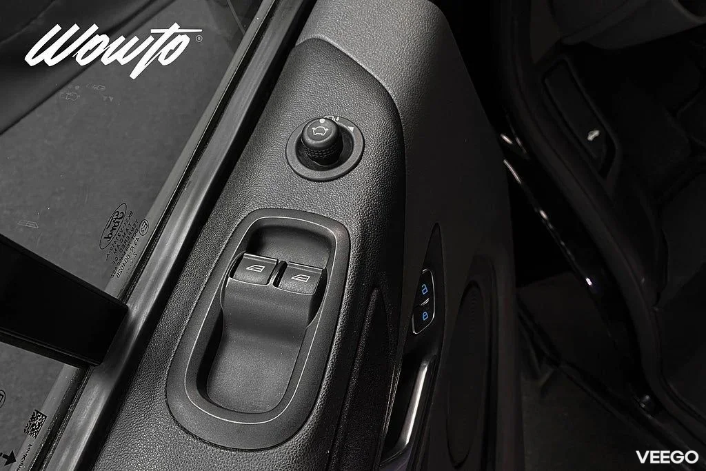 Ford Transit Transit Custom 340 Crew Van 2.0 170HK L2 5-Sits /Drag 125kW