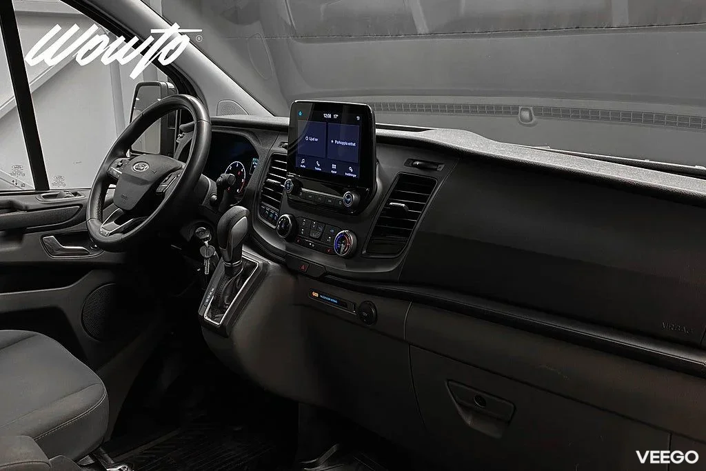 Ford Transit Transit Custom 340 Crew Van 2.0 170HK L2 5-Sits /Drag 125kW