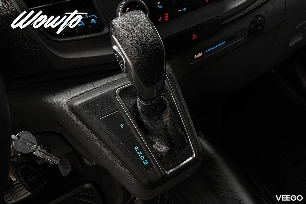 Ford Transit Transit Custom 340 Crew Van 2.0 170HK L2 5-Sits /Drag 125kW